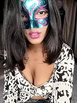 queenniharikaa from StripChat