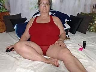 QueenPammy1 from StripChat