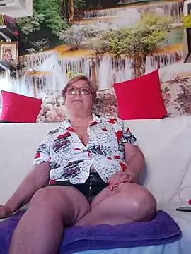 QueenPammy1 from StripChat