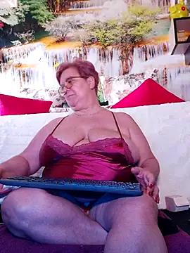 QueenPammy1 from StripChat