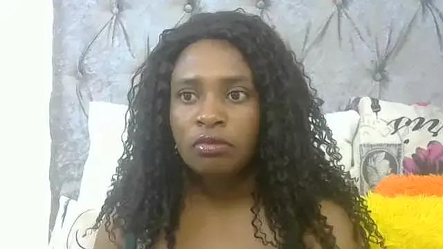 QueenRomaxx1 from StripChat