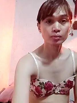 QueenSoreal from StripChat