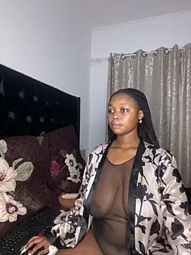 QueenTee23 from StripChat