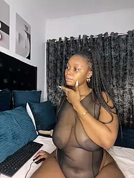 QueenTee23 from StripChat