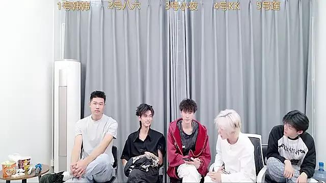 QYBOYS-222 webcams show profile image 