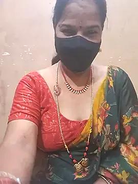 Raashi369 from StripChat