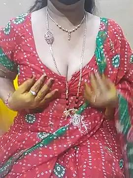 Raashi369 from StripChat