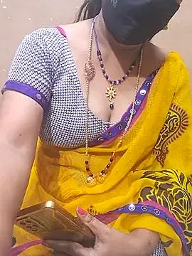 Raashi369 from StripChat