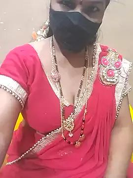 Raashi369 from StripChat