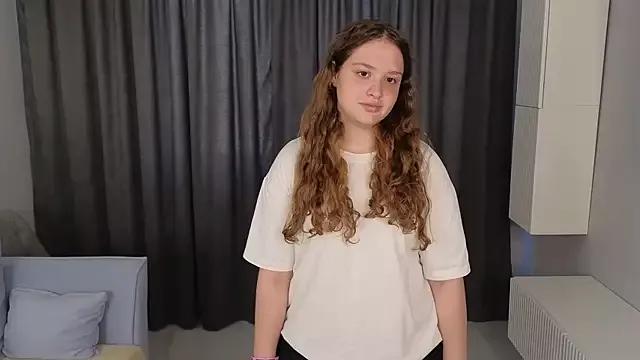 Rachel_Rhodes from StripChat is Freechat