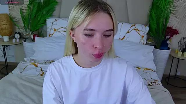 RachelColon from StripChat is Freechat