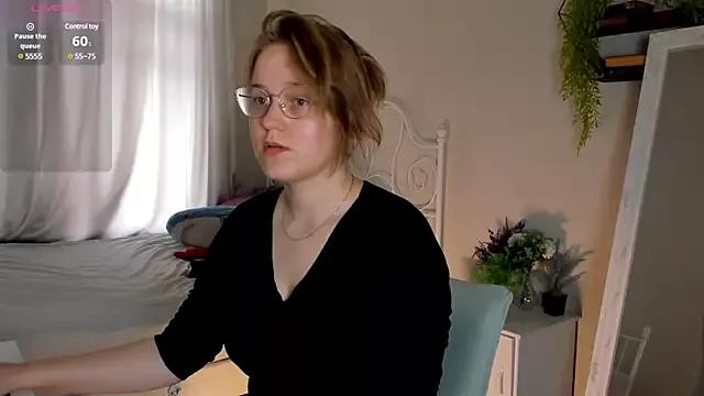 Rada_Woods from StripChat is Freechat