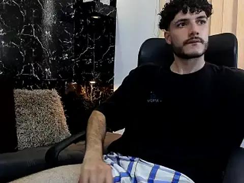 Rafael_Mendezz from StripChat