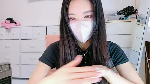 ramuchan_desu from StripChat is Freechat