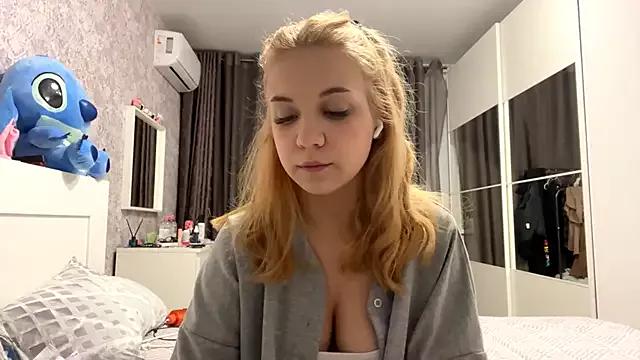 Randa_babygirl from StripChat is Freechat