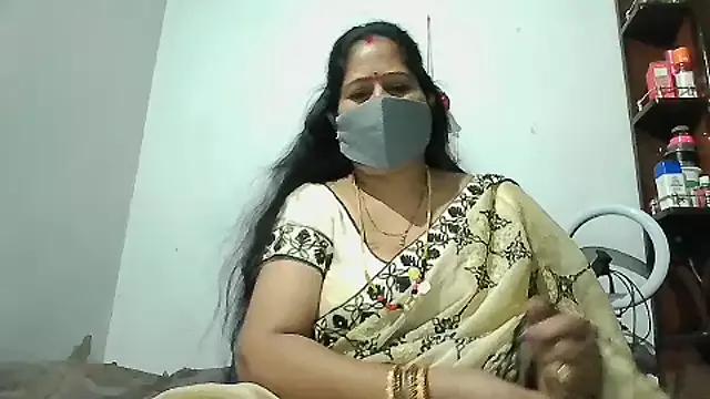 Rani_Darling_99 from StripChat is Freechat