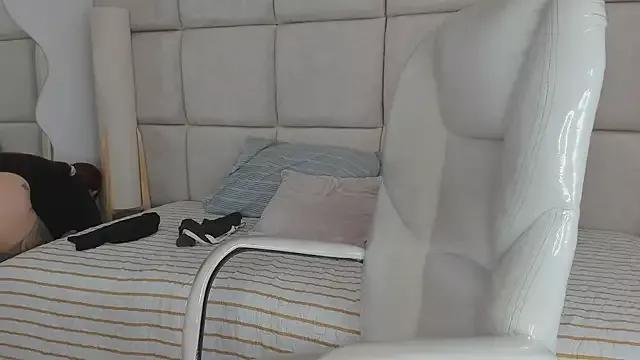 Raniiiaa webcams show profile image 