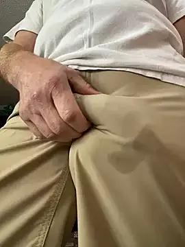 Realybigdill from StripChat is Freechat