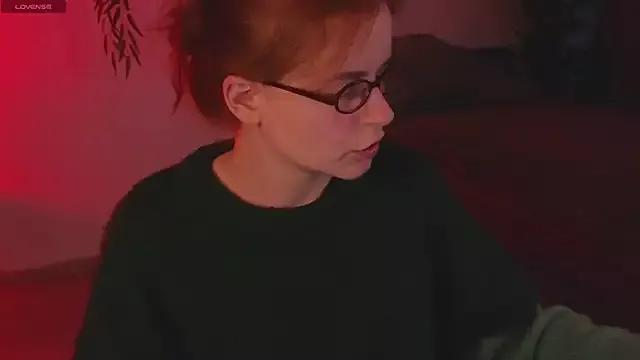 Reb_luvng webcams show profile image 