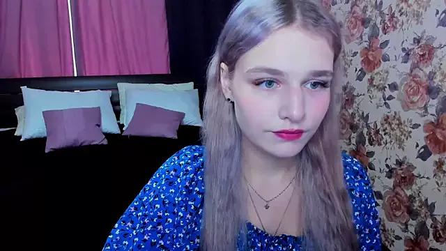 RebeccaChamb from StripChat is Freechat
