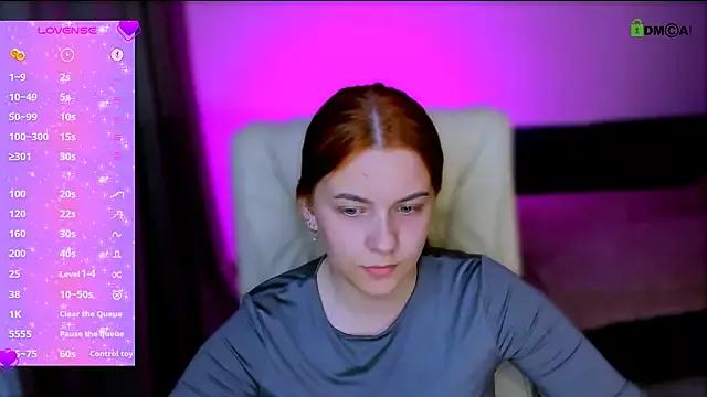 Discover our girls online shows and discover the company of countless livestreamers, with stunning shapes, sex toys and more.