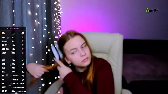 red__dizzy from StripChat is Freechat