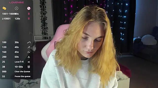 ReddHotPipper from StripChat