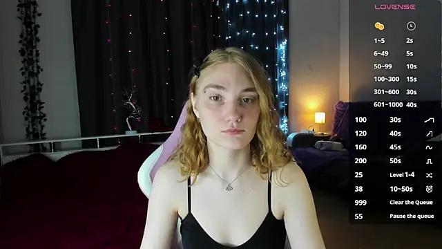 ReddHotPipper from StripChat