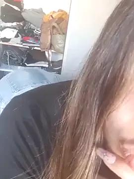 reynakiara1 from StripChat is Freechat