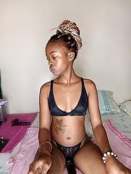 RichPussy1818 from StripChat is Freechat
