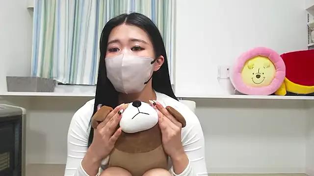 RIKA_PAI webcams show profile image 