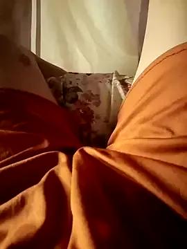 Rini128 from StripChat