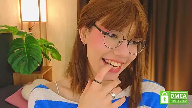 Photos of risky_kiss from StripChat is Freechat