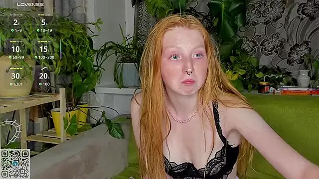 Discover our girls online shows and discover the company of countless livestreamers, with stunning shapes, sex toys and more.