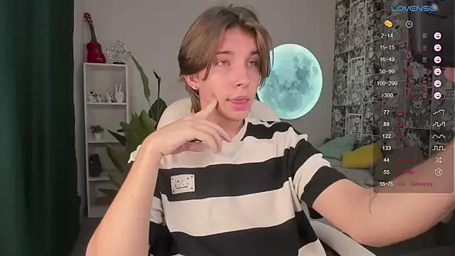 Robby_Manson from StripChat is Freechat