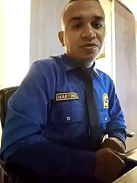 Roberto27051 webcams show profile image 