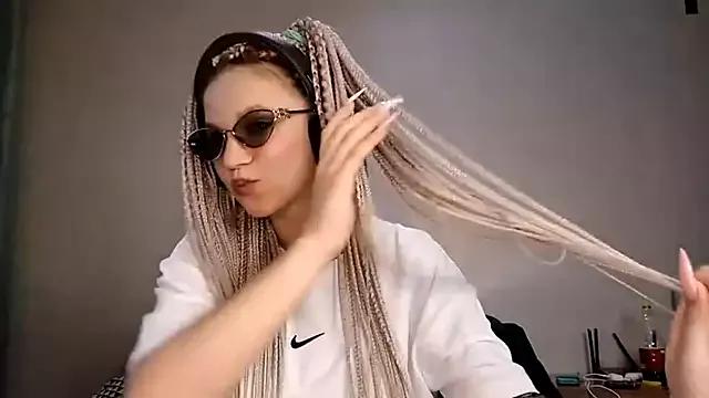 RockNRollSiren webcams show profile image 
