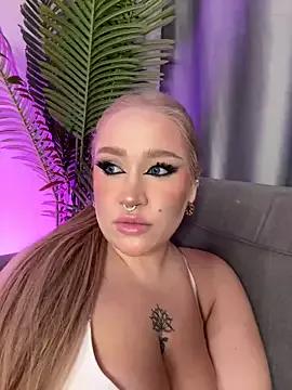 Photos of RollDolls from StripChat is Freechat