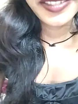 Romyya webcams show profile image 