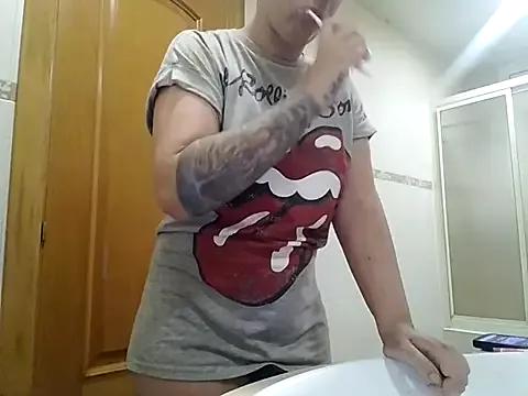 Roousse08 webcams show profile image 
