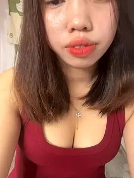 Discover our girls online shows and discover the company of countless livestreamers, with stunning shapes, sex toys and more.