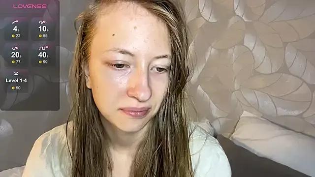 Rose_sunny from StripChat is Freechat