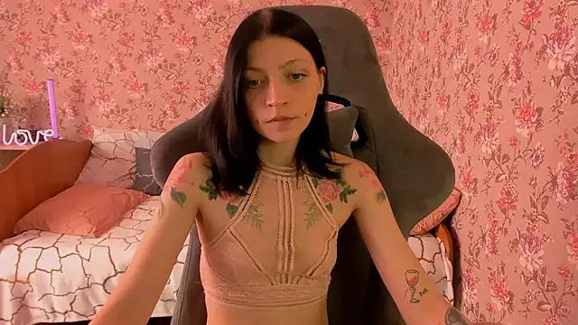 roselolly from StripChat is Freechat