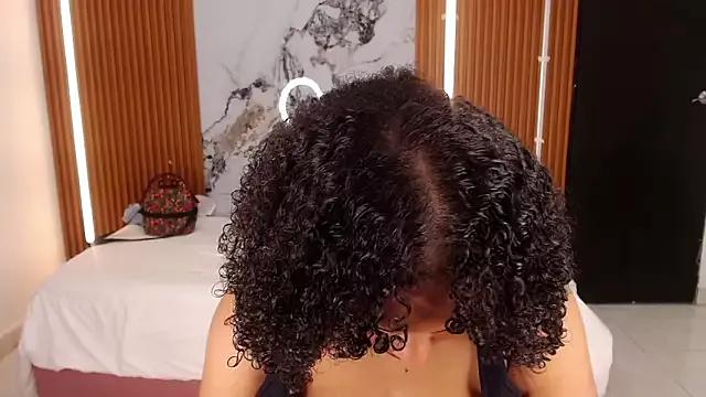 rosselyn_ from StripChat is Freechat