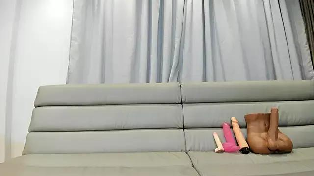 rousseblossom from StripChat is Freechat