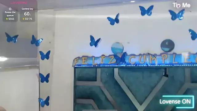 Roxan_Fox- webcams show profile image 