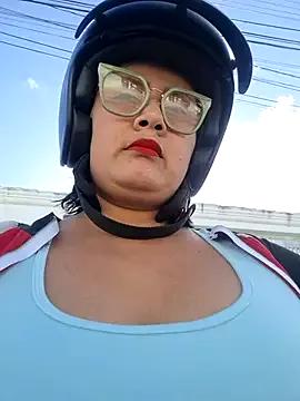 Roxiisecretary from StripChat is Freechat