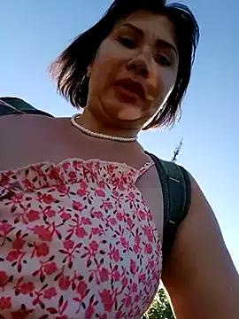 ROXOLANAA_SEXY from StripChat