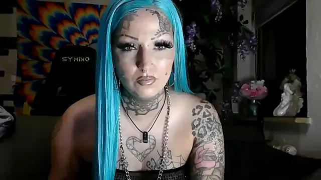 RoxxyInk from StripChat