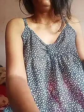 ROXY_ROSY from StripChat is Freechat